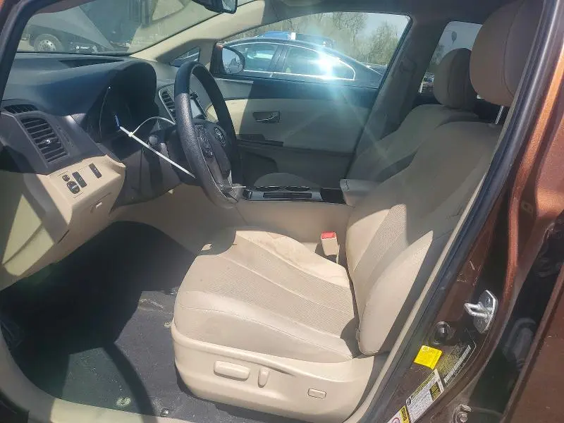 2013 TOYOTA VENZA LE  