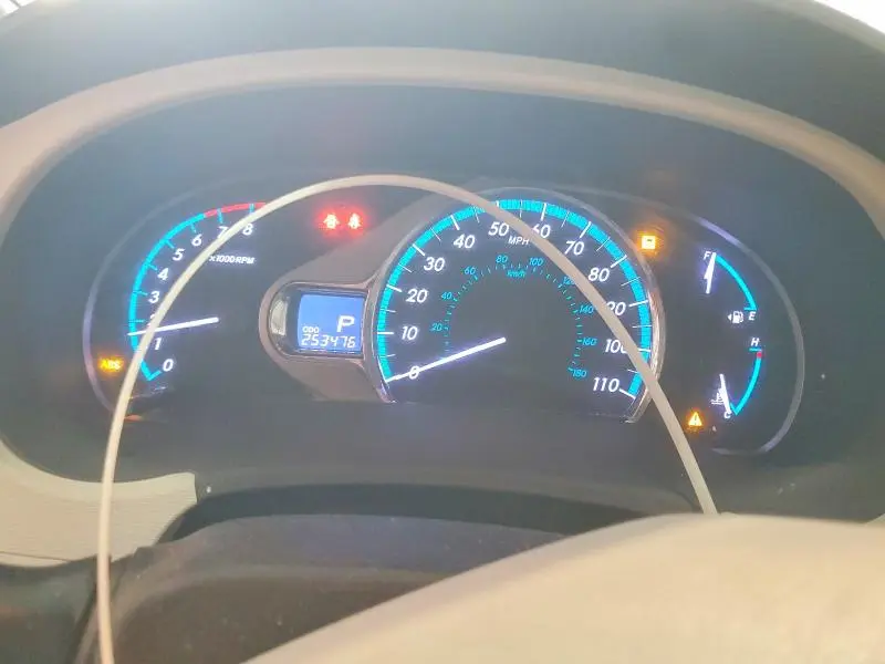 2011 TOYOTA SIENNA XLE 8-PASSENGER  