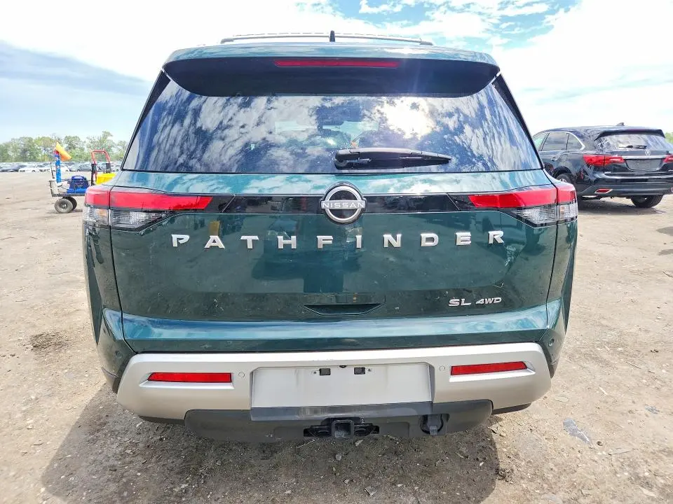 2025 NISSAN PATHFINDER SL  