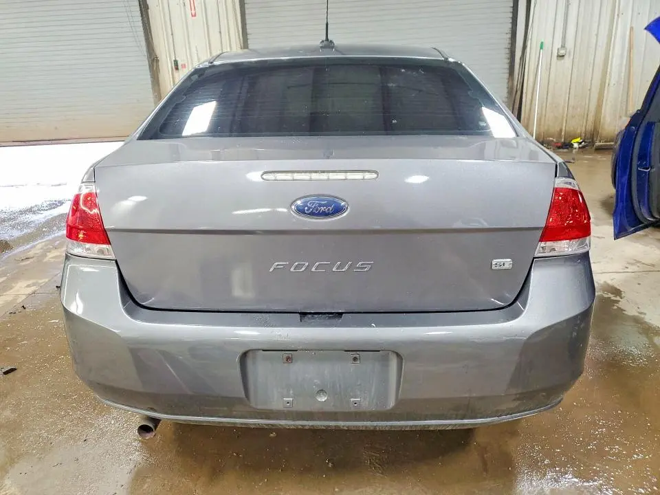 2011 FORD FOCUS SE  