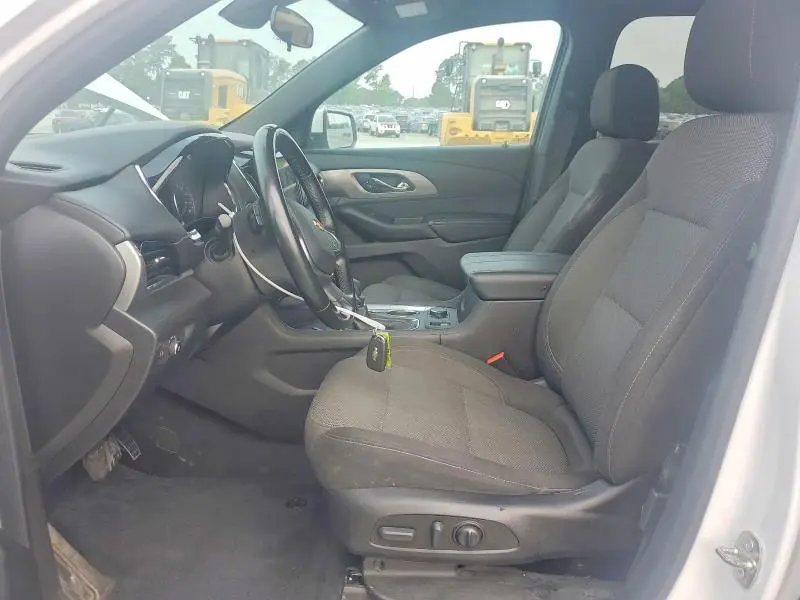 2023 CHEVROLET TRAVERSE LT  
