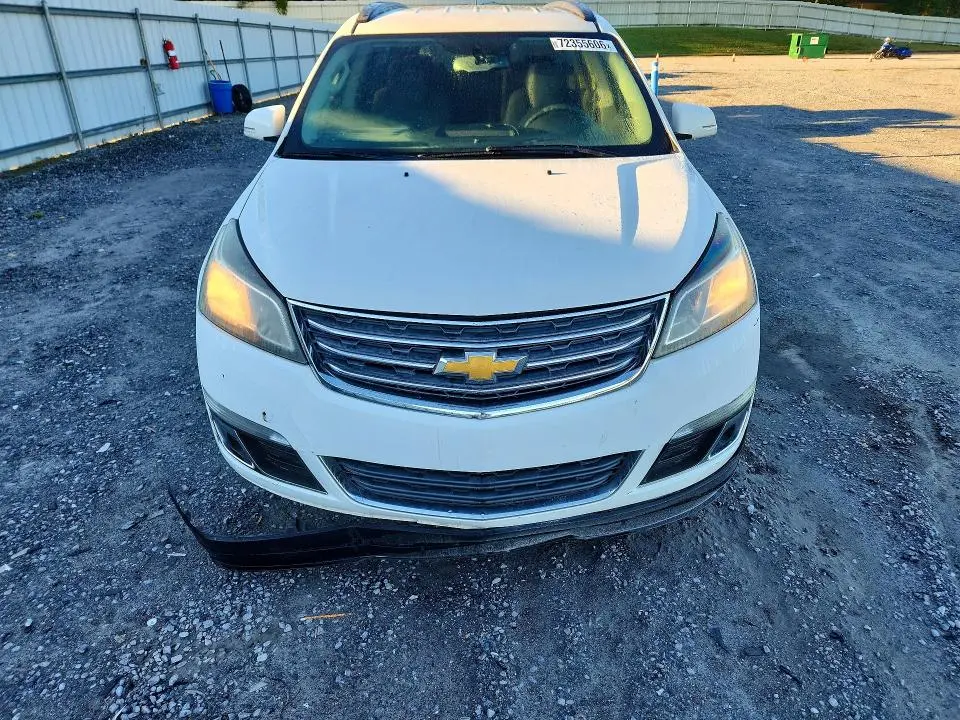 2015 CHEVROLET TRAVERSE LT  