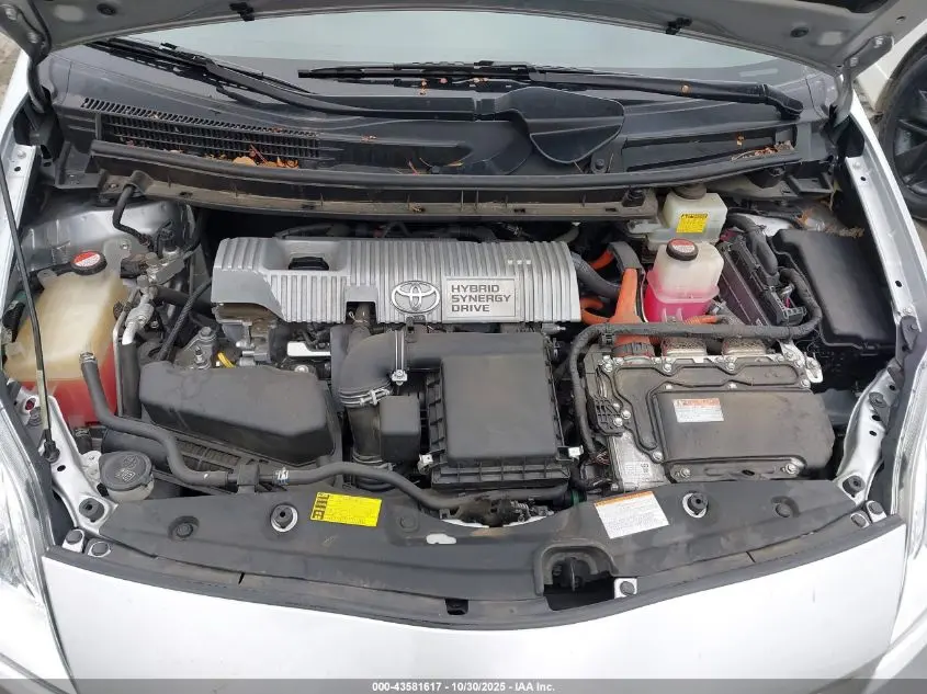 2015 TOYOTA PRIUS THREE