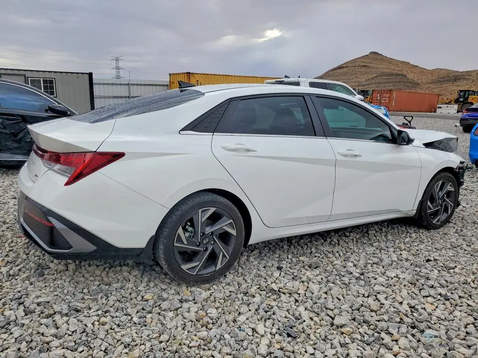 2024 HYUNDAI ELANTRA LIMITED  
