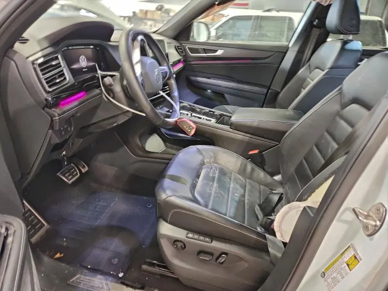 2024 VOLKSWAGEN ATLAS CROSS SPORT SEL R-LINE  