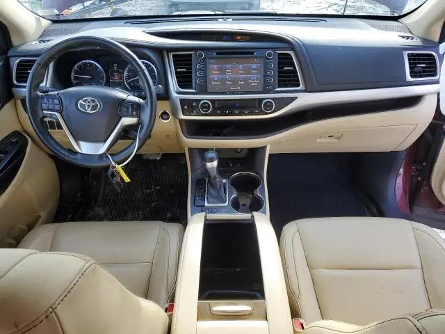 2016 TOYOTA HIGHLANDER XLE