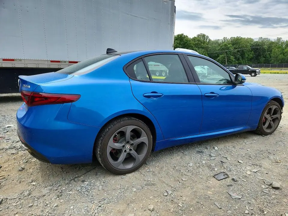 2018 ALFA ROMEO GIULIA Q4  