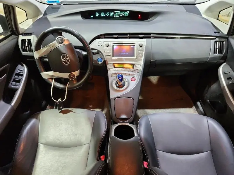 2013 TOYOTA PRIUS FOUR  