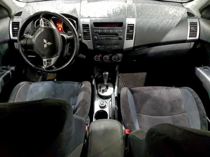 2010 MITSUBISHI OUTLANDER XLS  