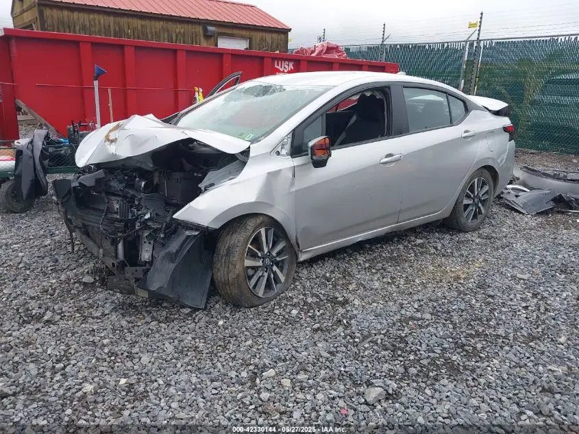2021 NISSAN VERSA SV XTRONIC CVT