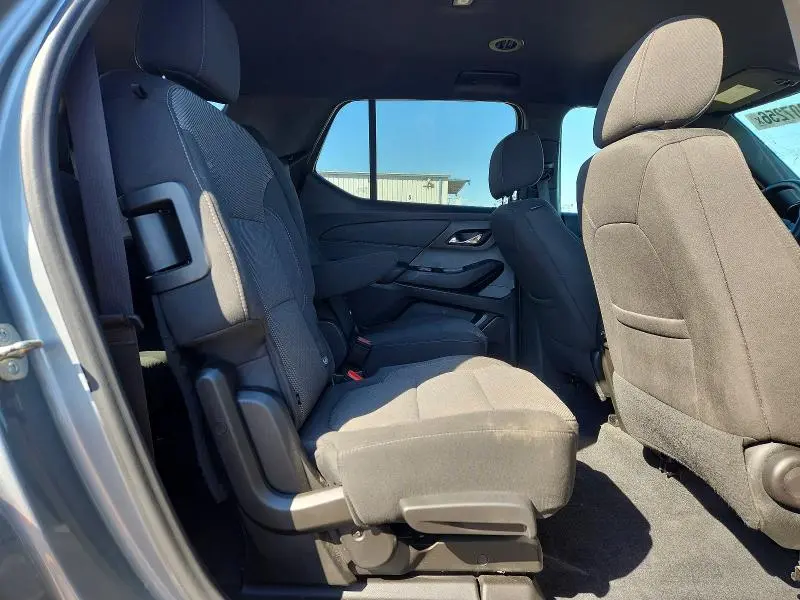 2023 CHEVROLET TRAVERSE LT  