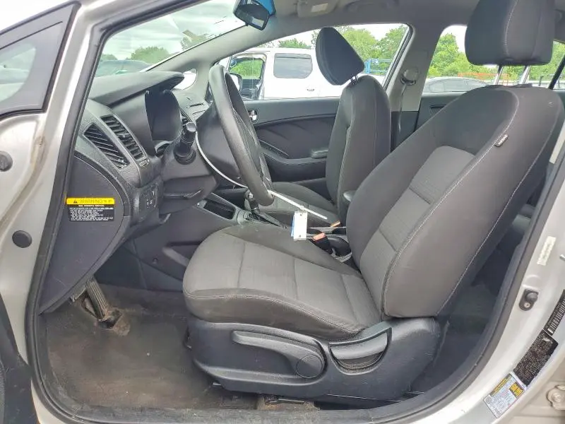 2015 KIA FORTE LX  
