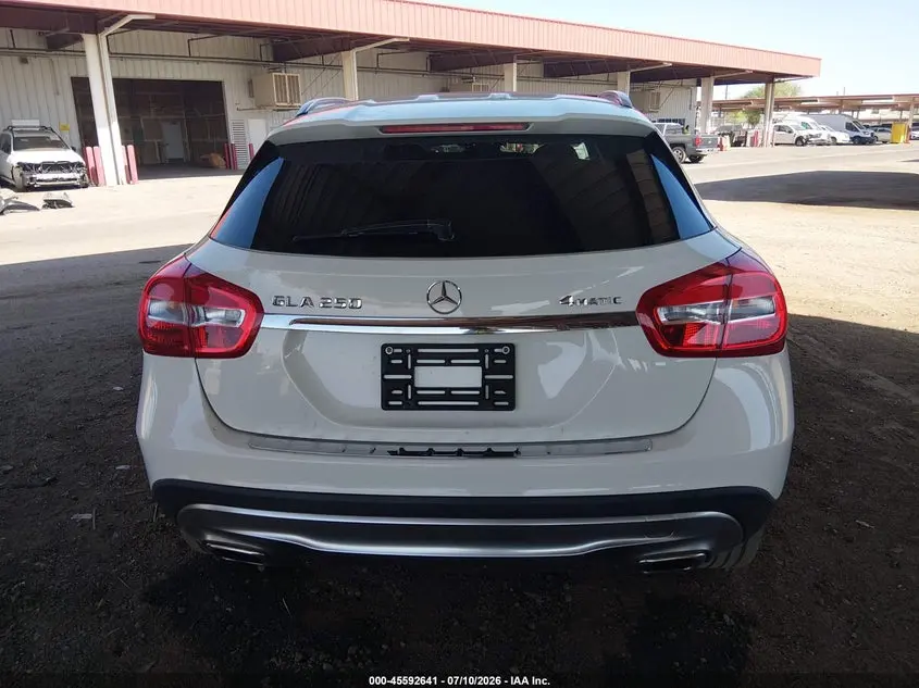 2015 MERCEDES-BENZ GLA 250 4MATIC
