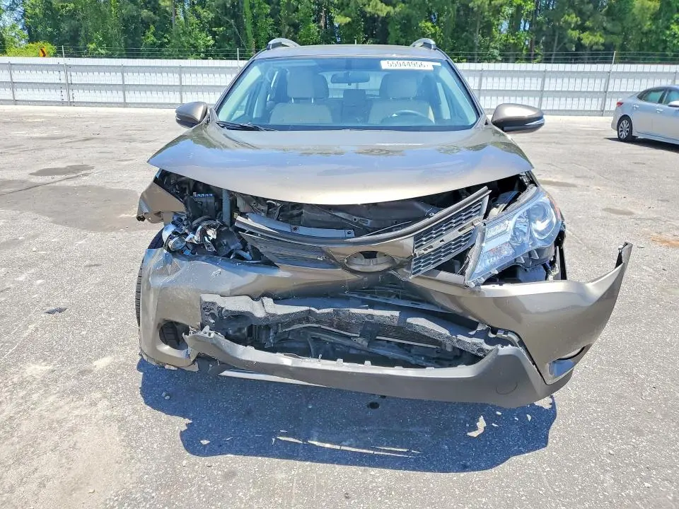 2014 TOYOTA RAV4 XLE  