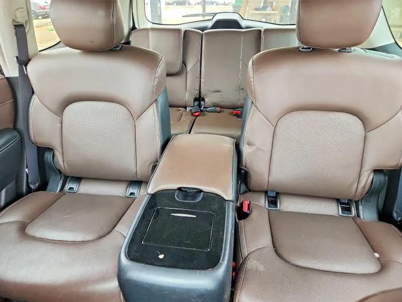 2023 INFINITI QX80 LUXE  