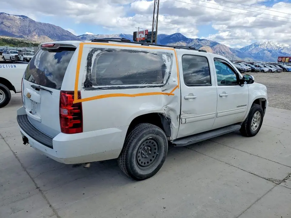 2014 CHEVROLET SUBURBAN K1500 LT  