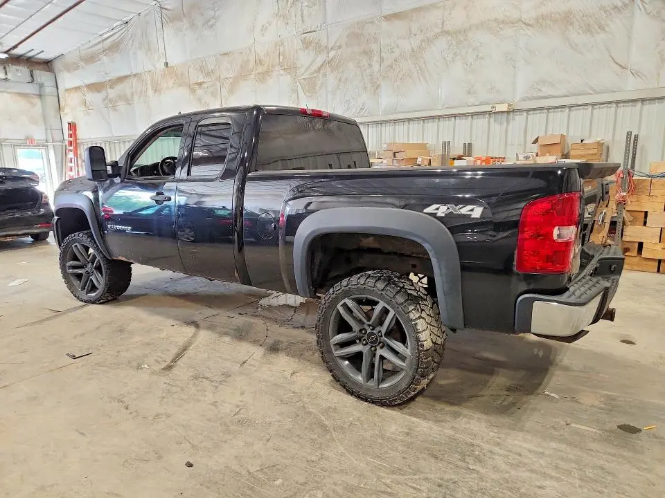 2011 CHEVROLET SILVERADO K1500 LT  