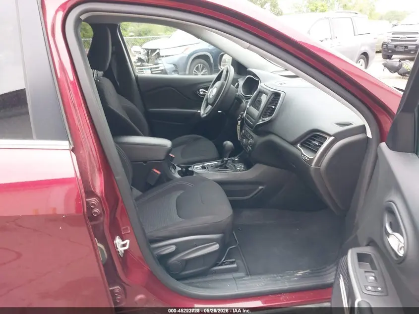 2019 JEEP CHEROKEE LATITUDE 4X4