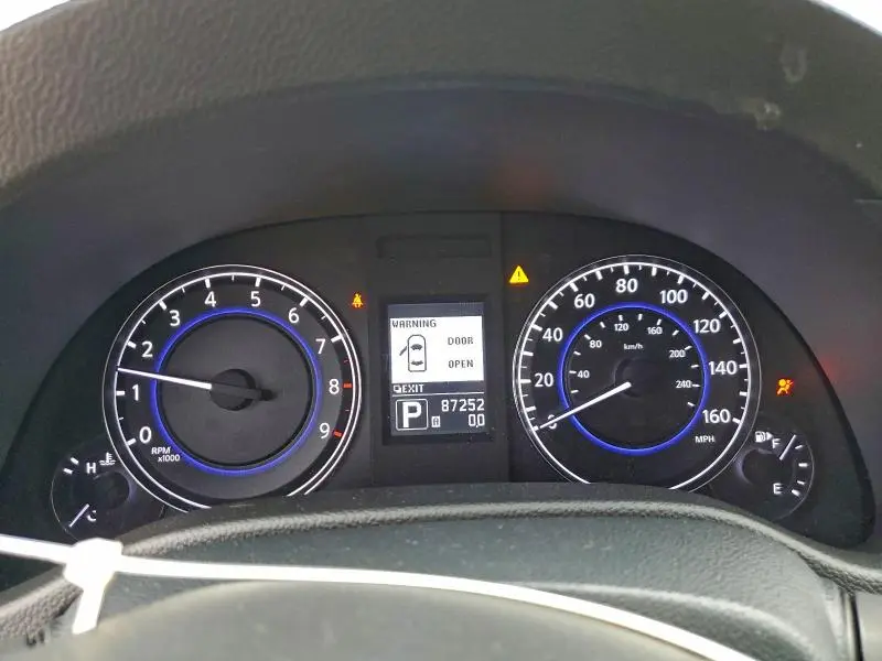 2012 INFINITI G37   