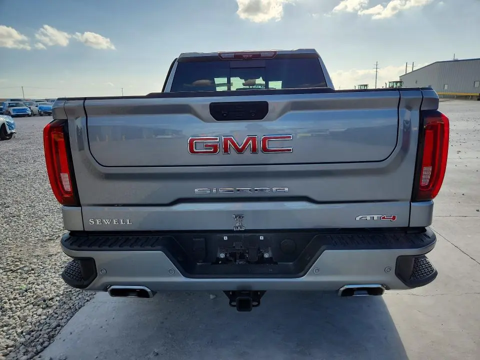 2025 GMC SIERRA K1500 AT4  