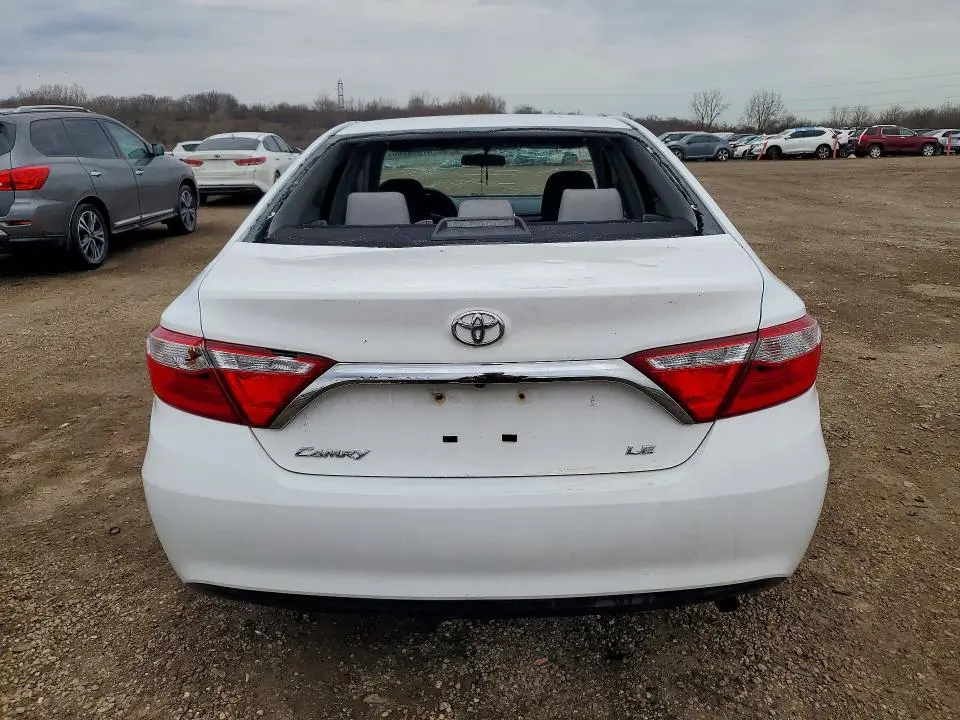 2017 TOYOTA CAMRY LE  