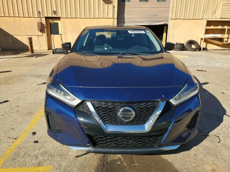 2019 NISSAN MAXIMA S  