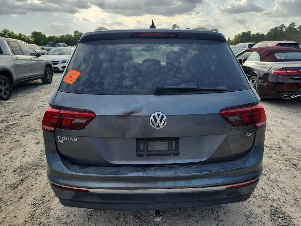 2018 VOLKSWAGEN TIGUAN SE  