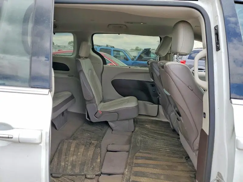 2017 CHRYSLER PACIFICA TOURING L PLUS  
