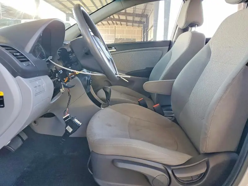 2013 HYUNDAI ACCENT GLS  