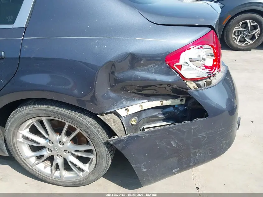 2012 INFINITI G37 JOURNEY