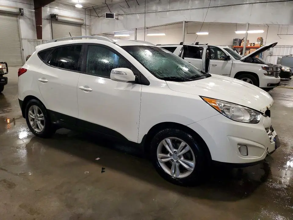 2013 HYUNDAI TUCSON GLS  