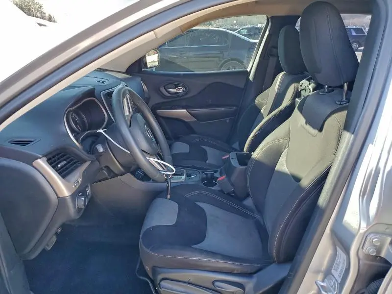 2017 JEEP CHEROKEE SPORT  