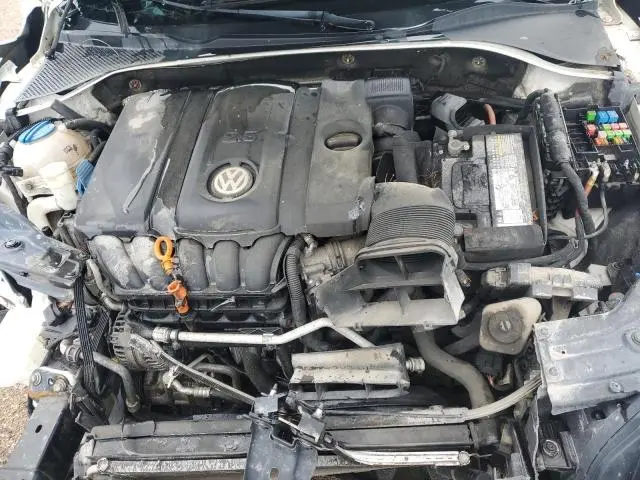 2012 VOLKSWAGEN PASSAT SE  