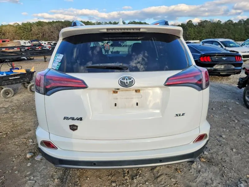 2017 TOYOTA RAV4 XLE  