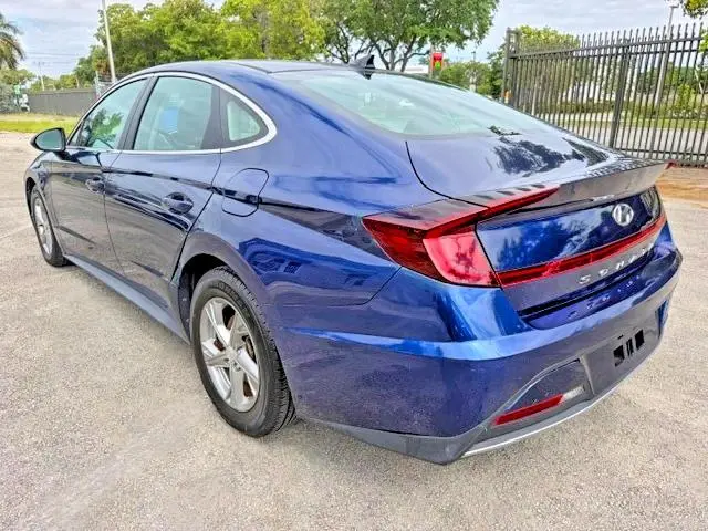 2021 HYUNDAI SONATA SE  