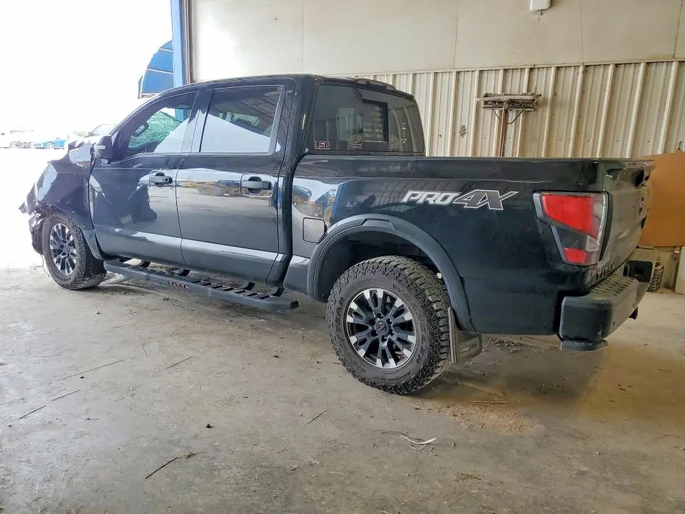 2021 NISSAN TITAN PRO-4X  