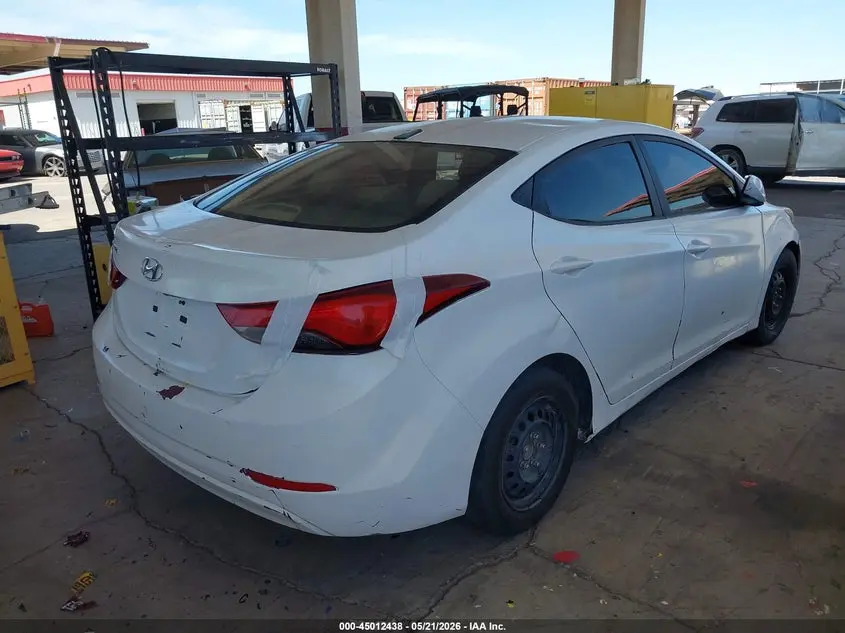 2016 HYUNDAI ELANTRA SE