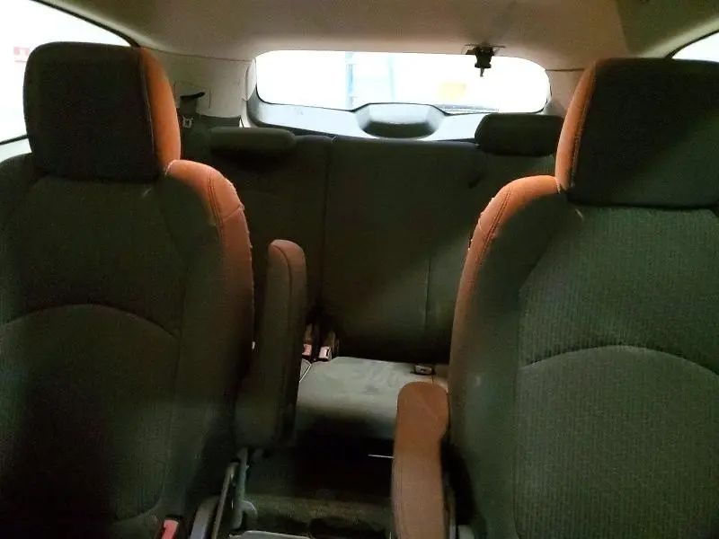 2012 CHEVROLET TRAVERSE LT  