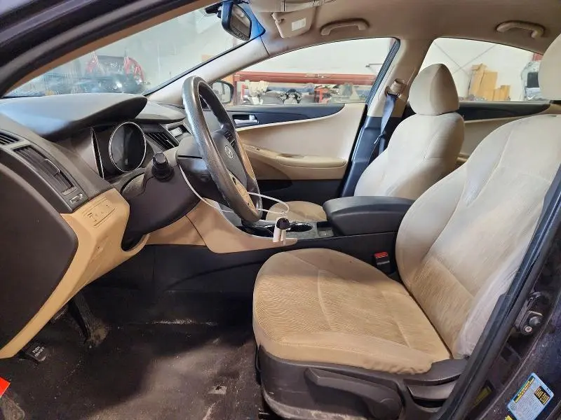 2011 HYUNDAI SONATA GLS  