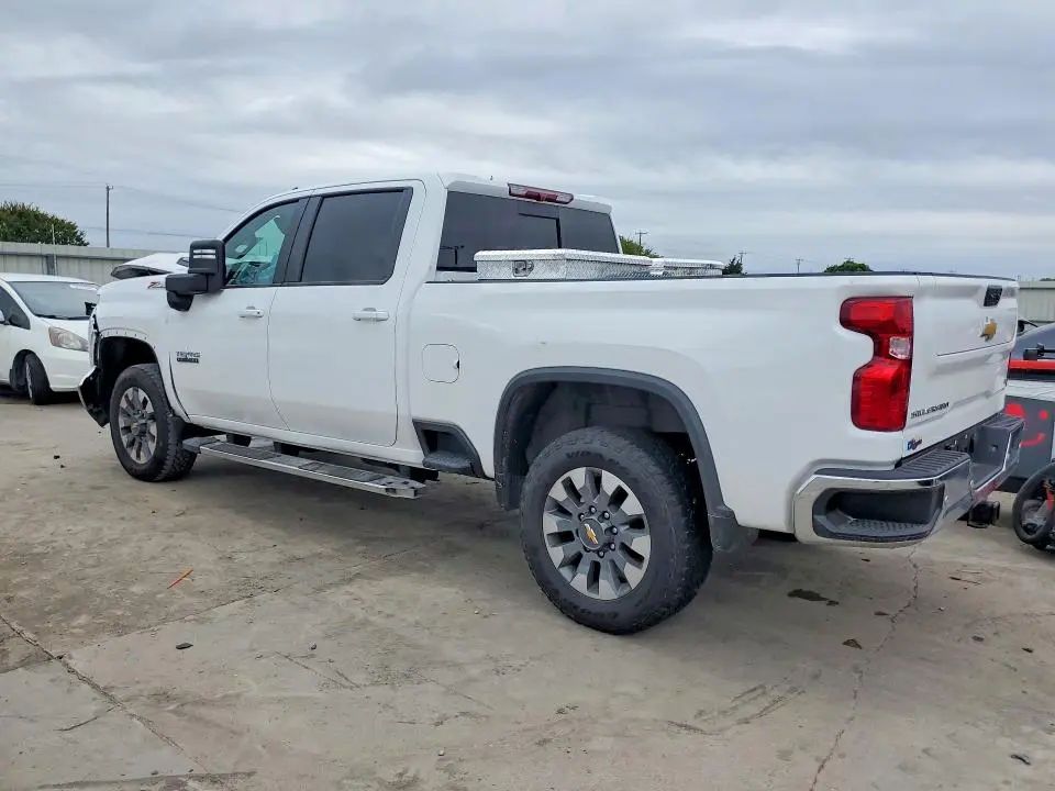 2025 CHEVROLET SILVERADO   