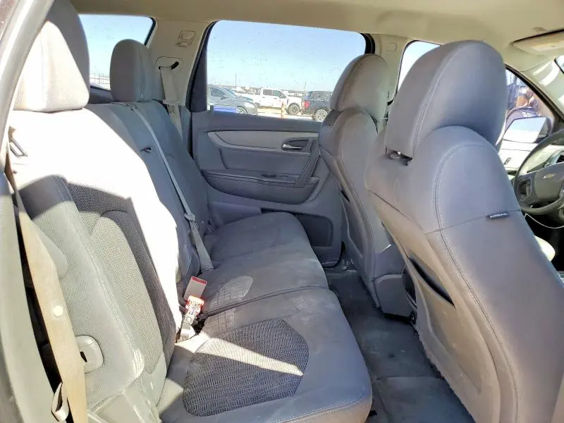 2017 CHEVROLET TRAVERSE LS  