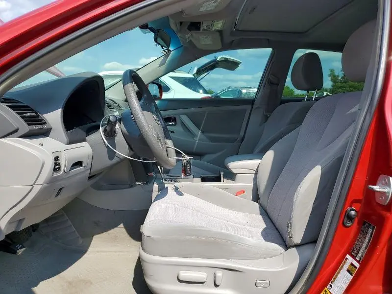 2010 TOYOTA CAMRY LE  