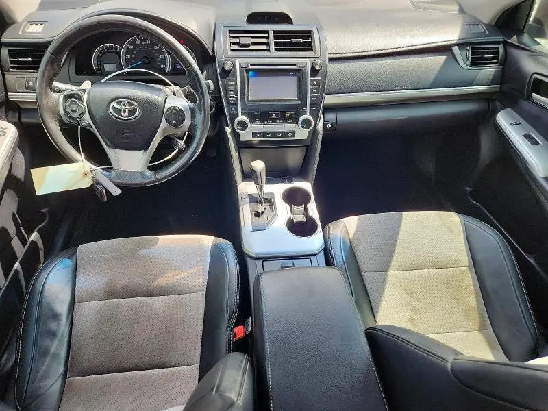 2012 TOYOTA CAMRY SE V6  