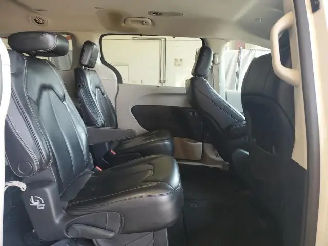 2021 CHRYSLER VOYAGER LXI  