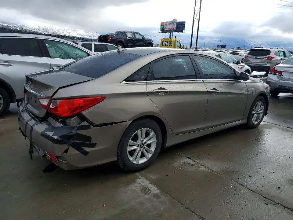 2014 HYUNDAI SONATA GLS  