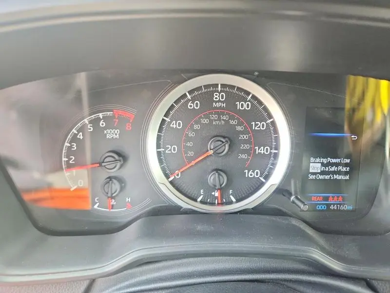 2021 TOYOTA COROLLA SE  