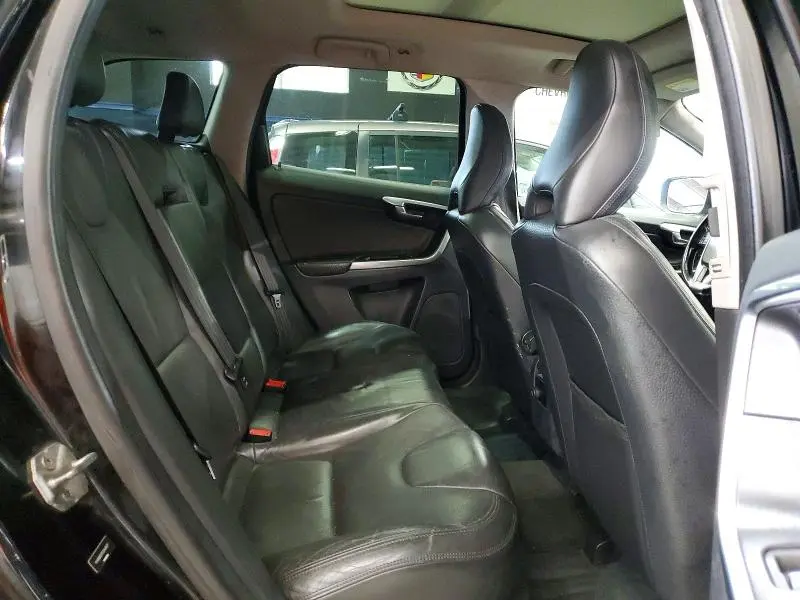 2014 VOLVO XC60 T6  