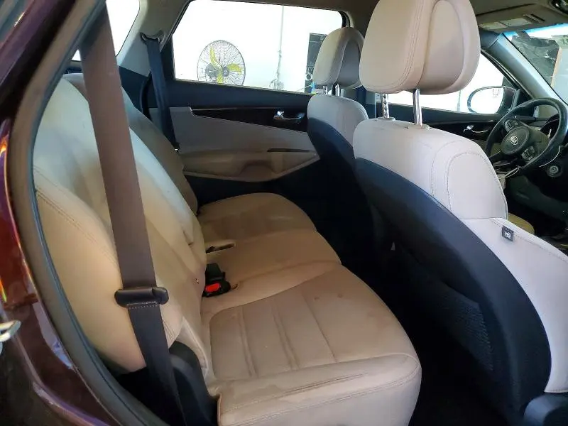 2016 KIA SORENTO LX V6  