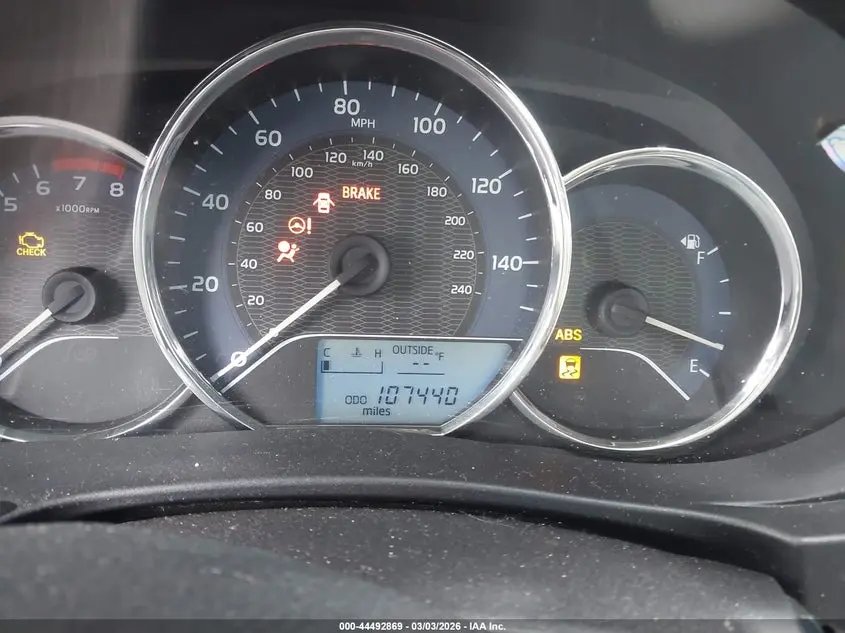 2014 TOYOTA COROLLA LE