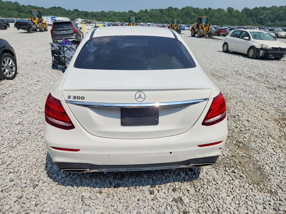 2017 MERCEDES-BENZ E 300  